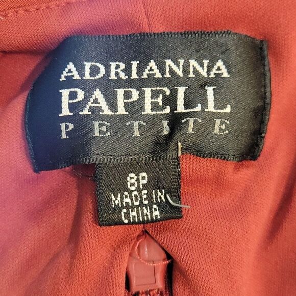 ADRIANA PAPELL PETITE V-NECK SLEEVELESS DRESS - Picture 13 of 13